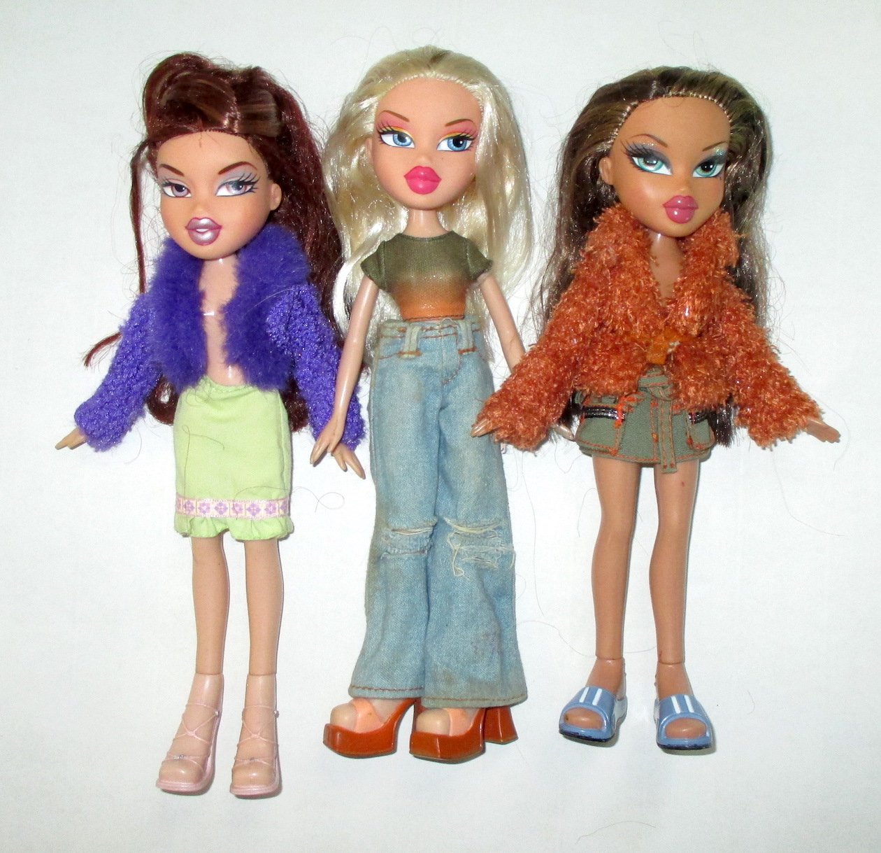 3 Bratz dolls, Yasmin, Cloe, Meghan MGA 2001 Lot 1