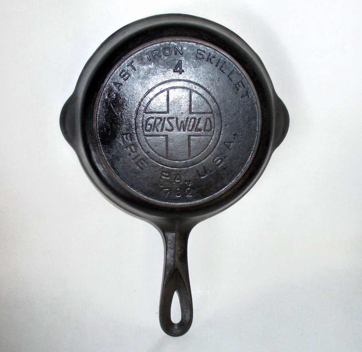 Griswold Cast Iron No 4 Skillet 702 Smoke Rim Large Slant Logo 