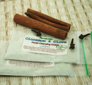Cinnamon Clove Facial Cleansing Grains Sample