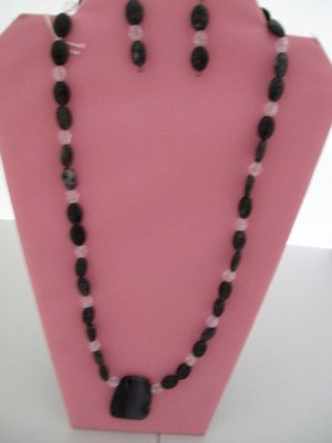 Item number:029  Black Agete