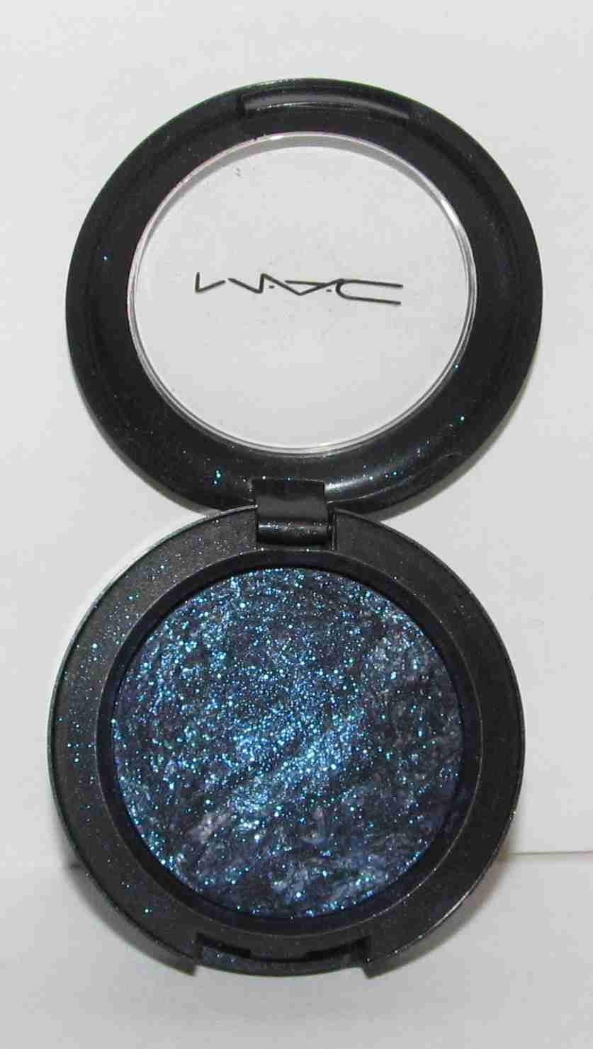 MAC Blue Flame Mineralize Eye Shadow