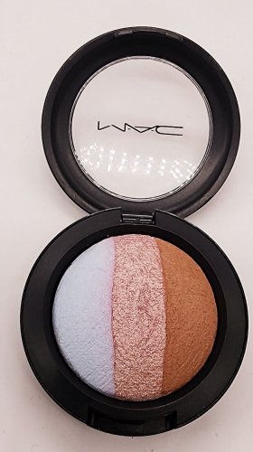 MAC Cosmetics Mineralize Eye Shadow - Soften The Mood - NEW