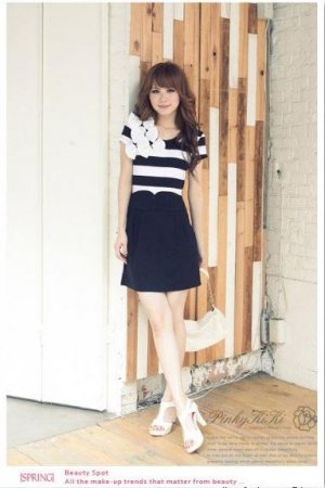 D1006 striped flower dress