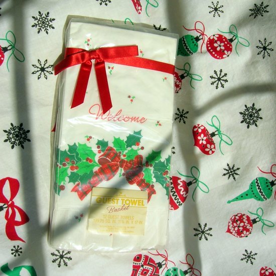 Vintage Christmas Hallmark Paper Guest Towels