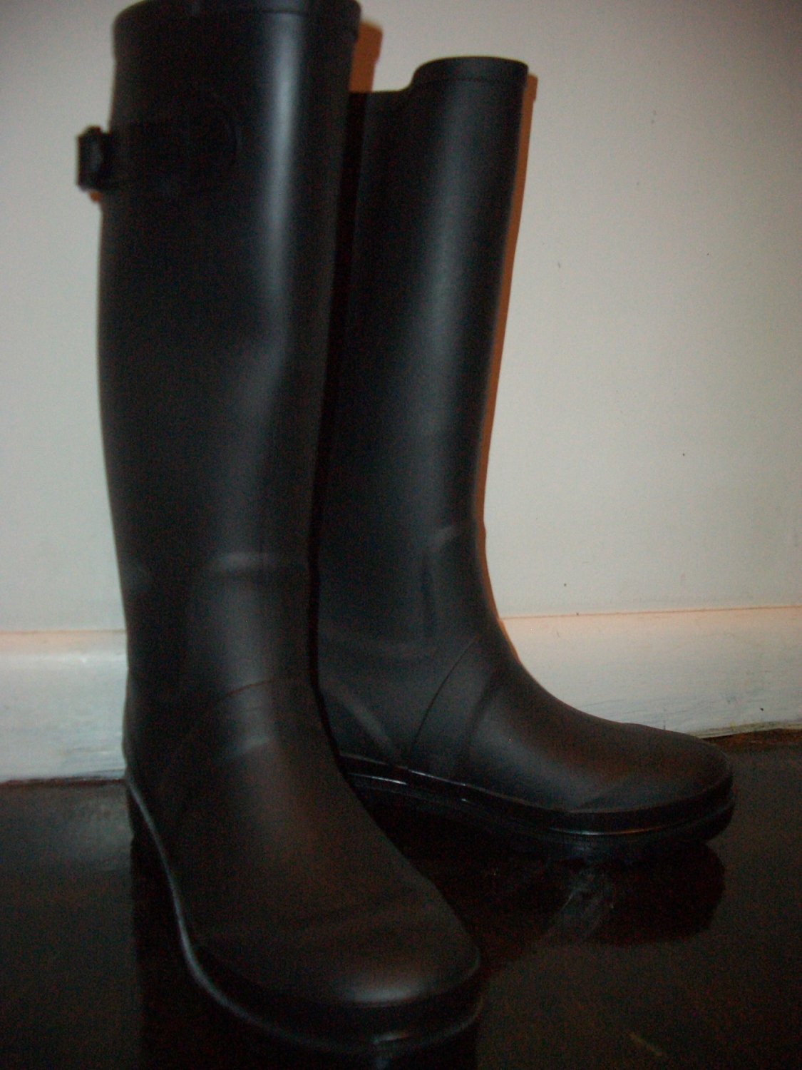 Marc by Marc Jacobs Women's Rain boots size 8 Black