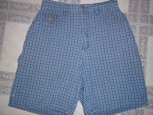 REGATTA BLUE AND WHITE PLAID SHORTS WOMENS SIZE 6