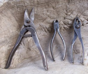 Vintage Tool Lot Slip Joint Plier Tin Metal Snip Cutter Ladies Tools