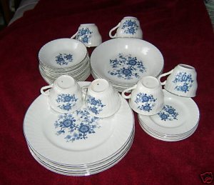 Wedgwood Royal Blue dinner set -  -Svce for 6