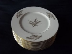 Lenox Harvest dinner plates (12 available)   gold