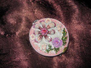 Compact - Pink Flowers (Small)