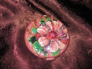 Compact - Pink Flowers (Large)