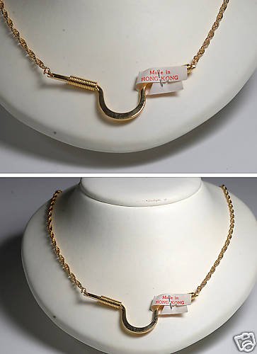 VINTAGE HONG KONG 60’S GOLD TONE METAL NECKLACE JEWELRY