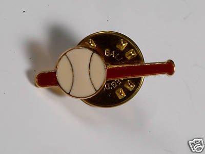 BASEBALL BAT AND BALL PIN VINTAGE ENAMEL JEWELRY