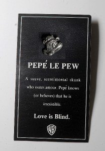 WARNER BROTHERS PEPE LE PEW SILVER METAL PIN JEWELRY