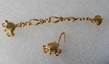 Vintage Richelieu Clam Shell Two Strand Gold Metal Chain Hook Clasp