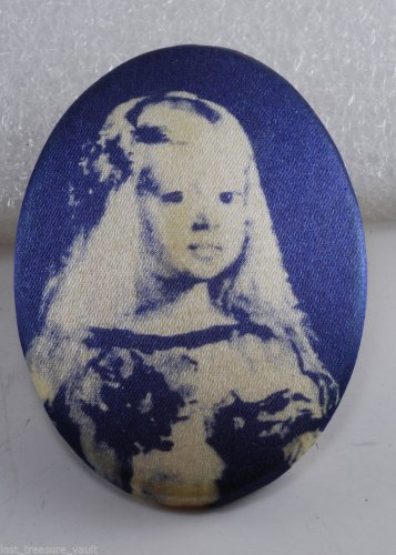 VTG Screen Printed Satin Oval Plastic Velazquez Infanta Margarita Finding Blue