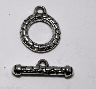 Vintage Silver Metal Snake Skin Pattern Toggle Clasp