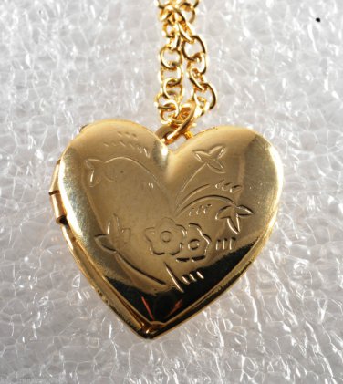 Vintage Gold Tone Heart Locket Necklace Jewelry Flower Etched