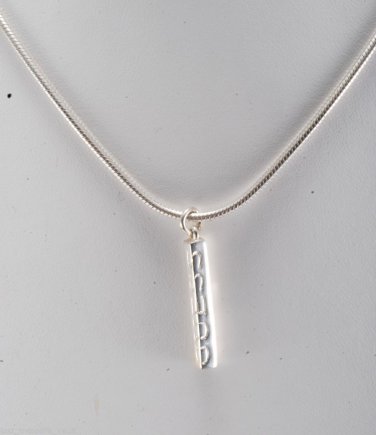 Guess Snake Chain Necklace Pendant Silver Tone Metal Jewelry NWT
