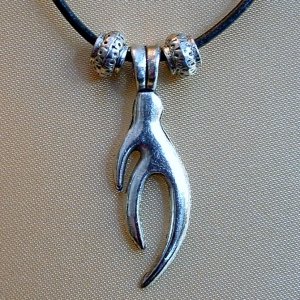 Silver Tone Pendant Genuine Leather Necklace