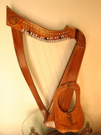 Balladeer Harp 22 String + Lyre Harp 10 Strings