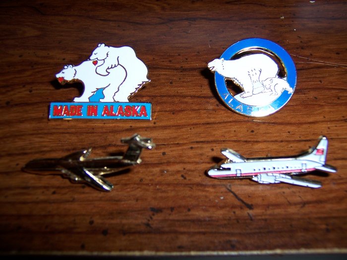Lot De 11 Pins Vintage - Assortiment Voyages, JO, Alaska - Pin's Collection
