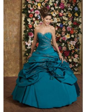 Ball Gown Sweetheart Floor Length Satin wedding dress for brides 2010 style(WDE0154)