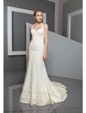 A-Line/Princess Halter Top Chapel Train Chiffon wedding dress for brides 2010 style(WDE0101)