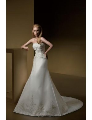 A-Line/Princess Strapless Chapel Train Satin wedding dress for brides 2010 style(WDE0070)