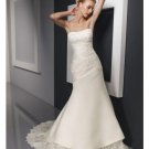 A-Line/Princess Strapless Chapel Train Satin wedding dress for brides 2010 style(WDE0102)