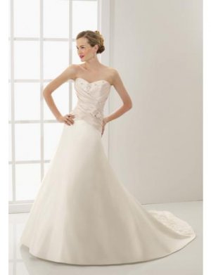 A-Line/Princess Sweetheart Chapel Train Satin wedding dress for brides 2010 style(WDE0081)