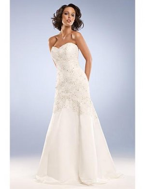 Empire Strapless Chapel Train Chiffon wedding dress for brides 2010 Style(WD0032)