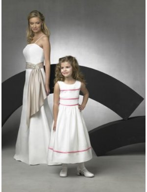 A-line Round-neck Tea-length Satin Flower girls Dress 2010 style(FGD0066)