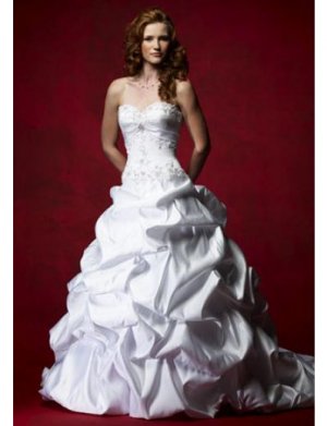 A-Line/Princess Sweetheart Chapel Train Satin wedding dress (WD921112) for brides new Style