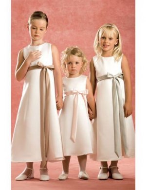 A-line Scoop Knee-Length Satin Flower Girl Dress 2010 style(FGD0117)