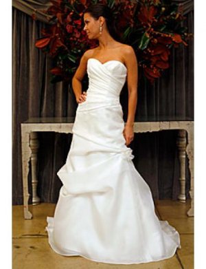 A-Line/Princess Sweetheart Chapel Train Organza wedding dress (WD007) for brides new style