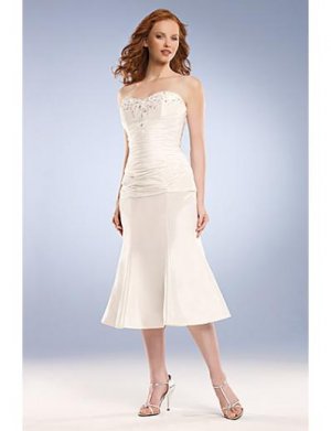 A-Line/Princess Strapless knee-length Satin wedding dress for brides new Style(WD0031)