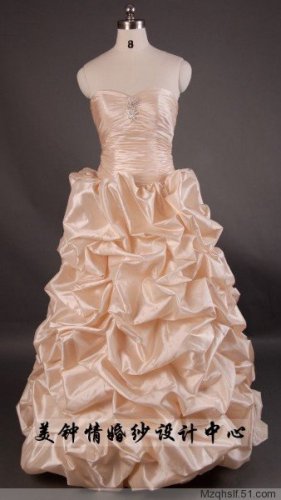 A-Line/Princess Sleeveless Sweetheart Floor Train Satin wedding dress (LF0067)