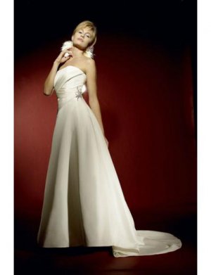 A-Line/Princess Strapless Chapel Train Satin wedding dress for brides gowns new style(WDA0618)