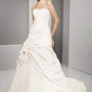 Attractive White A-line Strapless Sweep Taffeta Wedding Gown(y0918005)