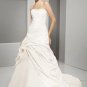 Attractive White A-line Strapless Sweep Taffeta Wedding Gown(y0918005)