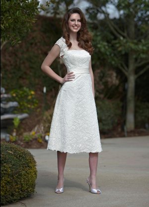 A-Line/Princess Strapless Tnee-length Satin Prom dress(DEX0040)