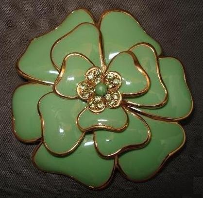 BROOCH (PIN): Vintage Green Enamel and Rhinestone Flower