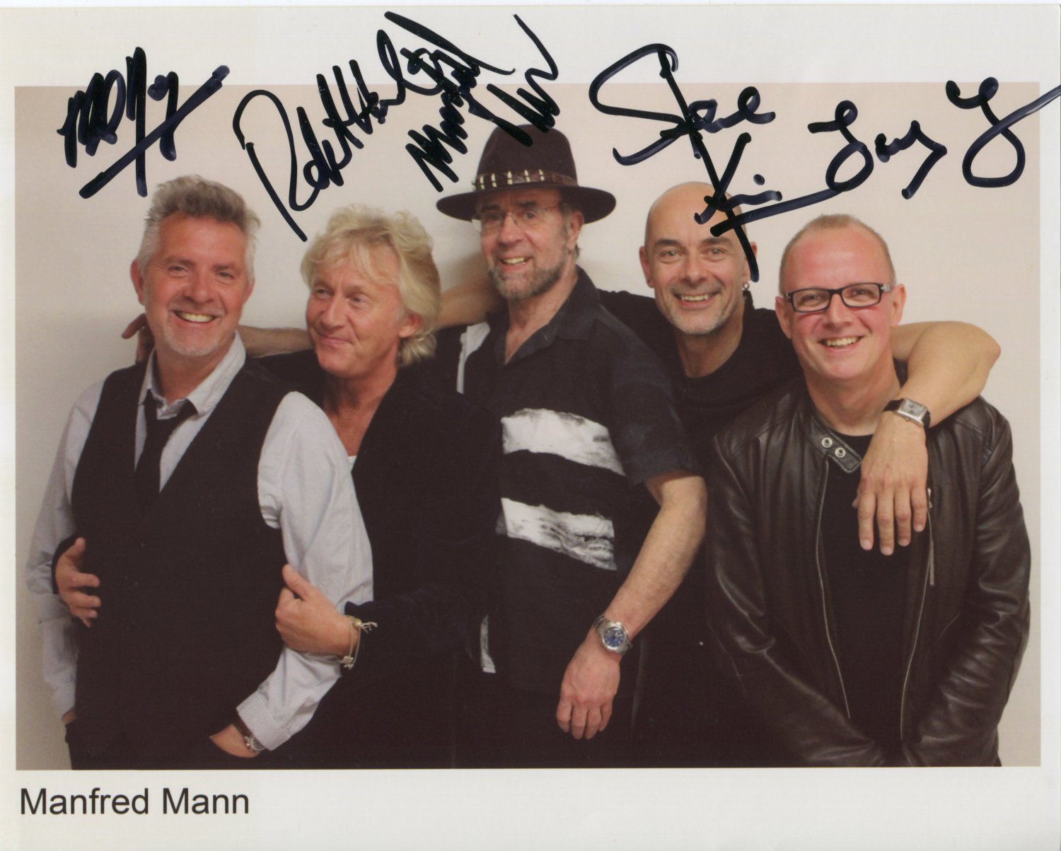 Manfred Mann FULLY SIGNED 8" x 10" Photo + Certificate Of Authentication 100% Genuine