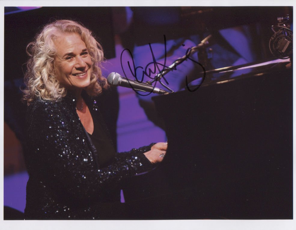 Carole King (Singer) SIGNED 8