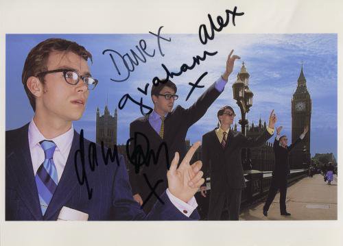 Blur (Band) FULLY SIGNED 8" x 10" Photo + Certificate Of Authentication  100% Genuine
