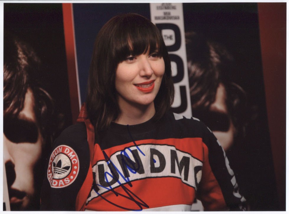 Yeah Yeah Yeahs Karen O SIGNED 8" x 10" Photo + Certificate Of Authentication  100% Genuine