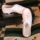 Size 6.5 *NEW* Tremaine Jazz dance shoe *White* SRP $34