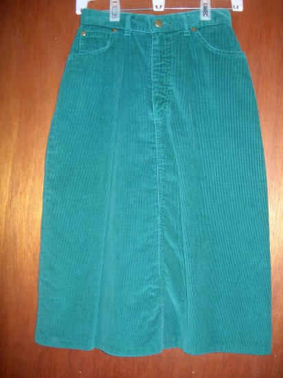 Size 6 Green corduroy LL Bean skirt - NWOT