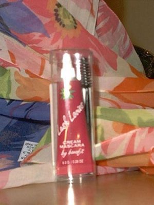 Benefit Lash Lovies in Smitten